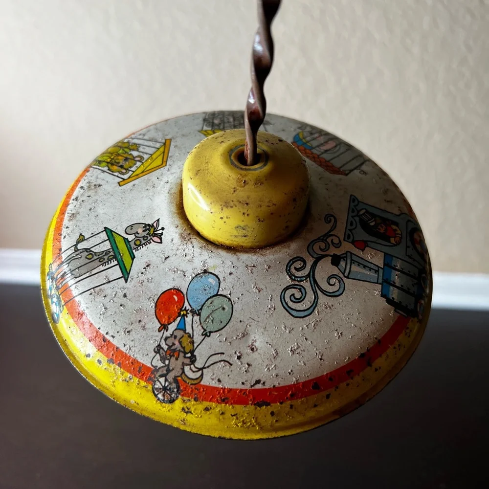 Vintage Tin Litho Spin Top Toy, Lithograph, Circus, Train, 1940s, Vintage Toys
